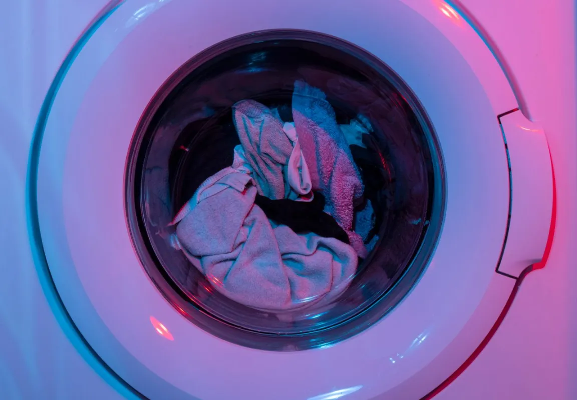 Zo onderhoud en was je werkkleding